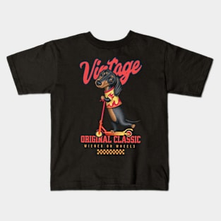 Dachshund Vintage Classic Wiener on Wheels Kids T-Shirt